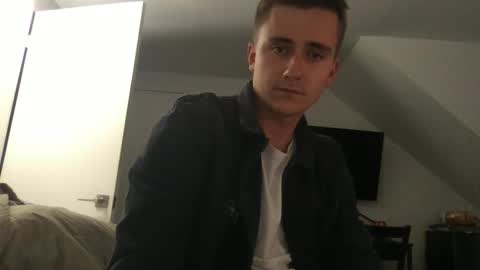 kiwiii661088 online show from 04-29-26, 11:44