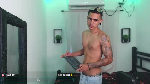 Snapshot of kizame___ chatting on 10-22-25, 06:18 kizame___ online show from 10-22-25, 06:18