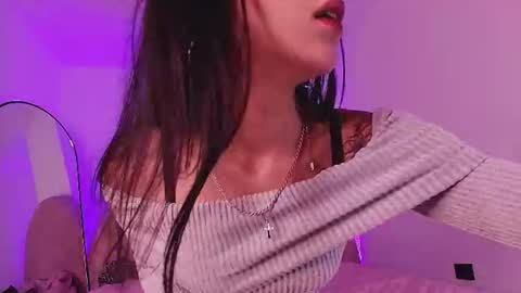 Snapshot of kkira_doll chatting on 06-14-26, 11:45 Kkira online show from 06-14-26, 11:45