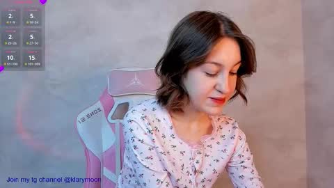 Snapshot of klary_moon chatting on 10-10-25, 05:23 Lisa online show from 10-10-25, 05:23