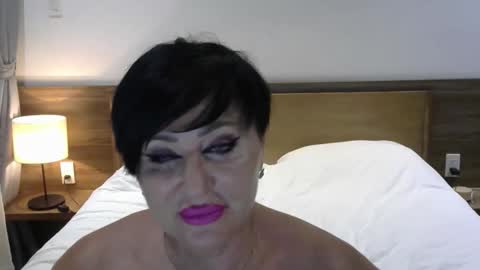 kleo901854860422 online show from 06-09-26, 06:52