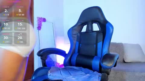 Snapshot of kleo_helenos chatting on 10-22-25, 09:25 KLEO online show from 10-22-25, 09:25