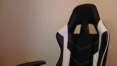 Snapshot of kleokills chatting on 01-17-25, 01:15 kleokills online show from 01-17-25, 01:15