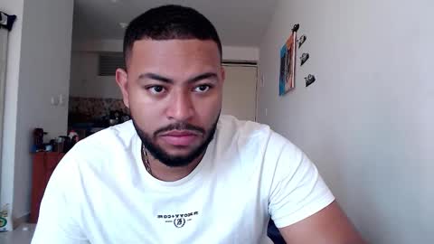 Snapshot of kleyton336 chatting on 10-05-25, 06:06 kleyton online show from 10-05-25, 06:06