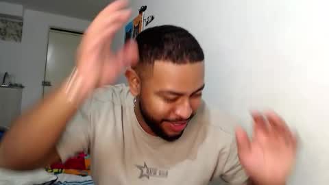 Snapshot of kleyton336 chatting on 10-08-25, 01:58 kleyton online show from 10-08-25, 01:58