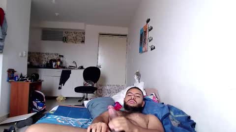 Snapshot of kleyton336 chatting on 11-05-25, 04:18 kleyton online show from 11-05-25, 04:18