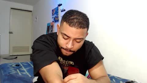 Snapshot of kleyton336 chatting on 12-21-25, 05:14 kleyton online show from 12-21-25, 05:14