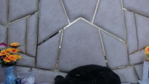 kloe online show from 02-27-25, 07:23