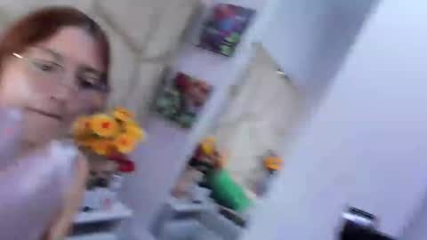 kloe online show from 03-12-25, 07:02