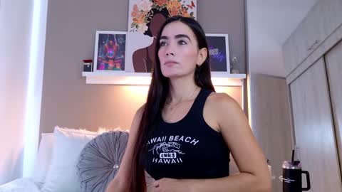 Snapshot of kloe_coper chatting on 12-17-25, 04:35 Kloe Coper online show from 12-17-25, 04:35