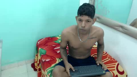 Snapshot of kloe_matias chatting on 10-03-25, 01:41 kloe matias online show from 10-03-25, 01:41