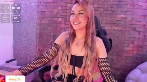 Kloey  online show from 09-26-25, 08:46
