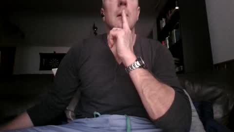 Snapshot of knight3975 chatting on 04-10-26, 09:47 Knight3975 online show from 04-10-26, 09:47