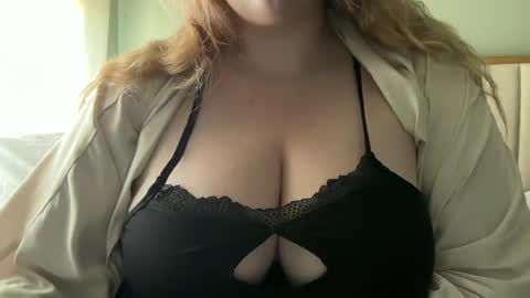 Mae Knight online show from 06-28-26, 02:12