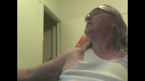 knobout online show from 10-26-25, 08:20