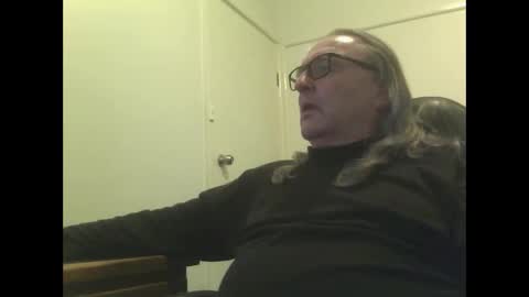 Snapshot of knobout chatting on 06-04-26, 05:13 knobout online show from 06-04-26, 05:13