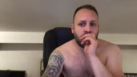 hugo online show from 02-20-25, 01:57