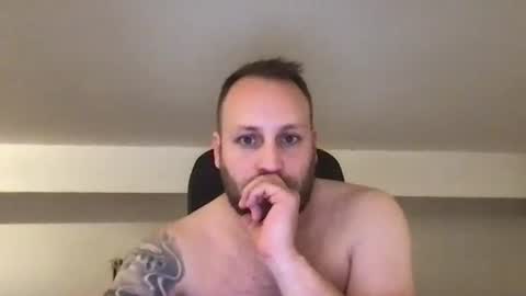 hugo online show from 11-05-25, 01:05