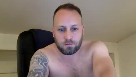 hugo online show from 12-14-25, 02:06