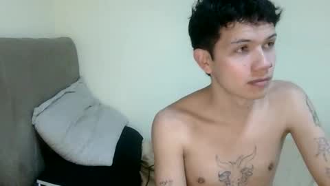 Snapshot of koiseraphin chatting on 05-12-26, 02:08 Jacob and Victoria online show from 05-12-26, 02:08