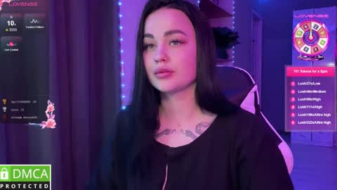 Mia online show from 03-03-25, 10:42