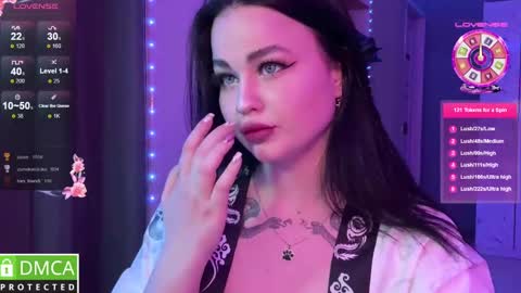 Mia online show from 03-07-25, 02:46