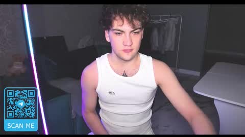 Snapshot of kolyakayne chatting on 02-15-26, 07:51 Kolya Kayne online show from 02-15-26, 07:51