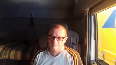 Snapshot of komputer123456789 chatting on 12-08-24, 01:36 Bogdan online show from 12-08-24, 01:36