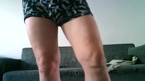 Snapshot of komputer123456789 chatting on 12-27-24, 11:17 Bogdan online show from 12-27-24, 11:17