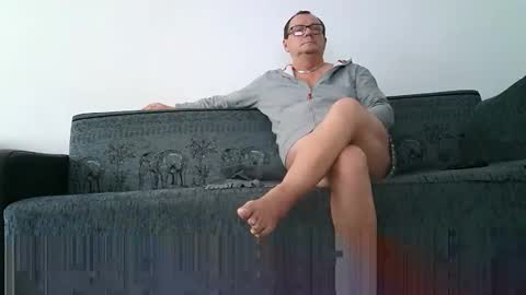 Snapshot of komputer123456789 chatting on 01-04-25, 02:04 Bogdan online show from 01-04-25, 02:04