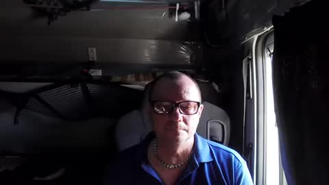 Snapshot of komputer123456789 chatting on 03-02-25, 01:49 Bogdan online show from 03-02-25, 01:49