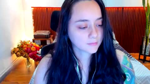 Snapshot of kora_shadow chatting on 12-20-25, 07:10 Kora Shadow online show from 12-20-25, 07:10