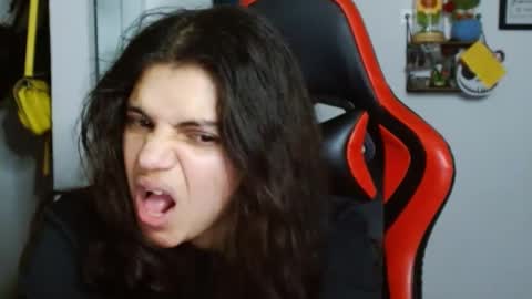 Karoll online show from 12-11-24, 02:19