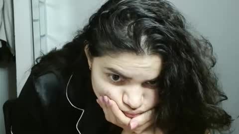 Karoll online show from 11-13-25, 02:21