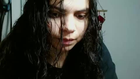 Karoll online show from 11-23-25, 01:49