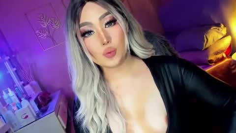 Snapshot of koreandollts chatting on 01-28-25, 02:43 MISS ALICIA online show from 01-28-25, 02:43