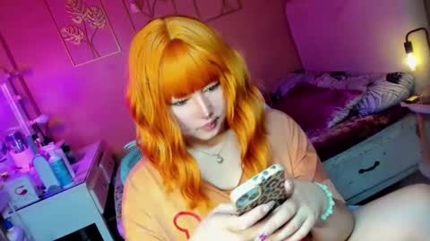 Snapshot of koreandollts chatting on 09-09-25, 01:49 MISS ALICIA online show from 09-09-25, 01:49