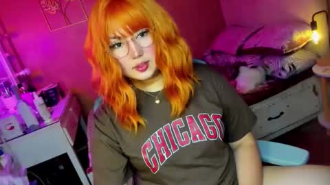 Snapshot of koreandollts chatting on 09-12-25, 02:33 MISS ALICIA online show from 09-12-25, 02:33