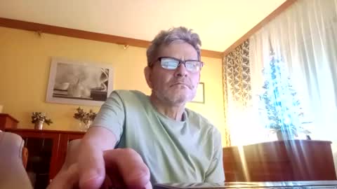 Korek online show from 12-31-24, 01:26