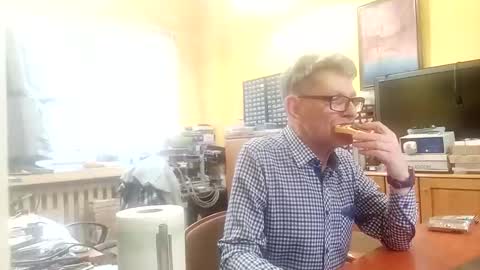 Korek online show from 03-07-25, 02:12