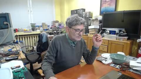 Korek online show from 10-27-25, 03:38