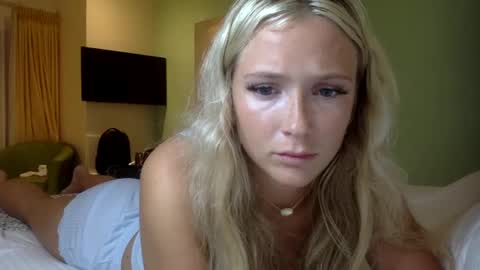 Korina online show from 10-14-25, 12:33