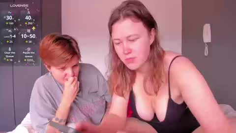 Twiix online show from 09-10-25, 04:07