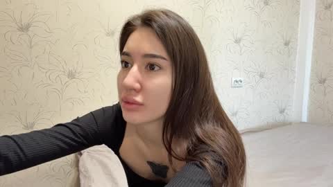 Snapshot of kortneycondello chatting on 04-08-26, 04:01 Nami online show from 04-08-26, 04:01
