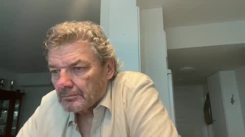 kovapoika online show from 10-12-25, 07:51