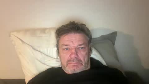 kovapoika online show from 10-16-25, 06:53