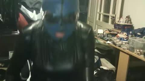 Snapshot of kovpeter30 chatting on 04-07-26, 11:48 LatexPeti online show from 04-07-26, 11:48