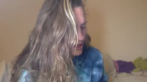 Snapshot of koyoteej chatting on 03-12-25, 03:24 koyoteej online show from 03-12-25, 03:24