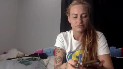 Snapshot of koyoteej chatting on 01-14-26, 12:49 koyoteej online show from 01-14-26, 12:49