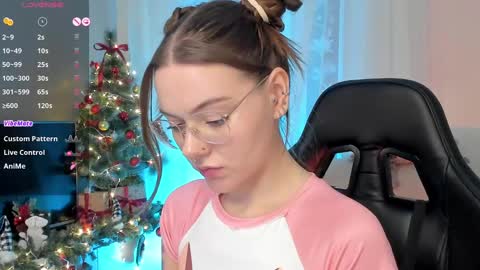 Jess online show from 01-14-25, 05:23